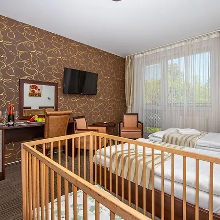 Hotel Sun Senec Exterior photo