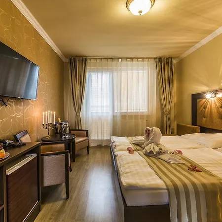 Hotel Sun Senec Exterior photo