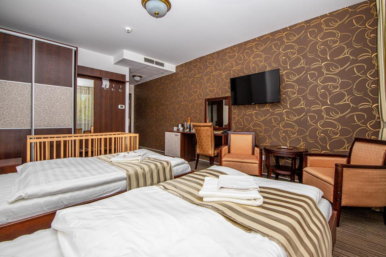 Sun Hotel Senec
