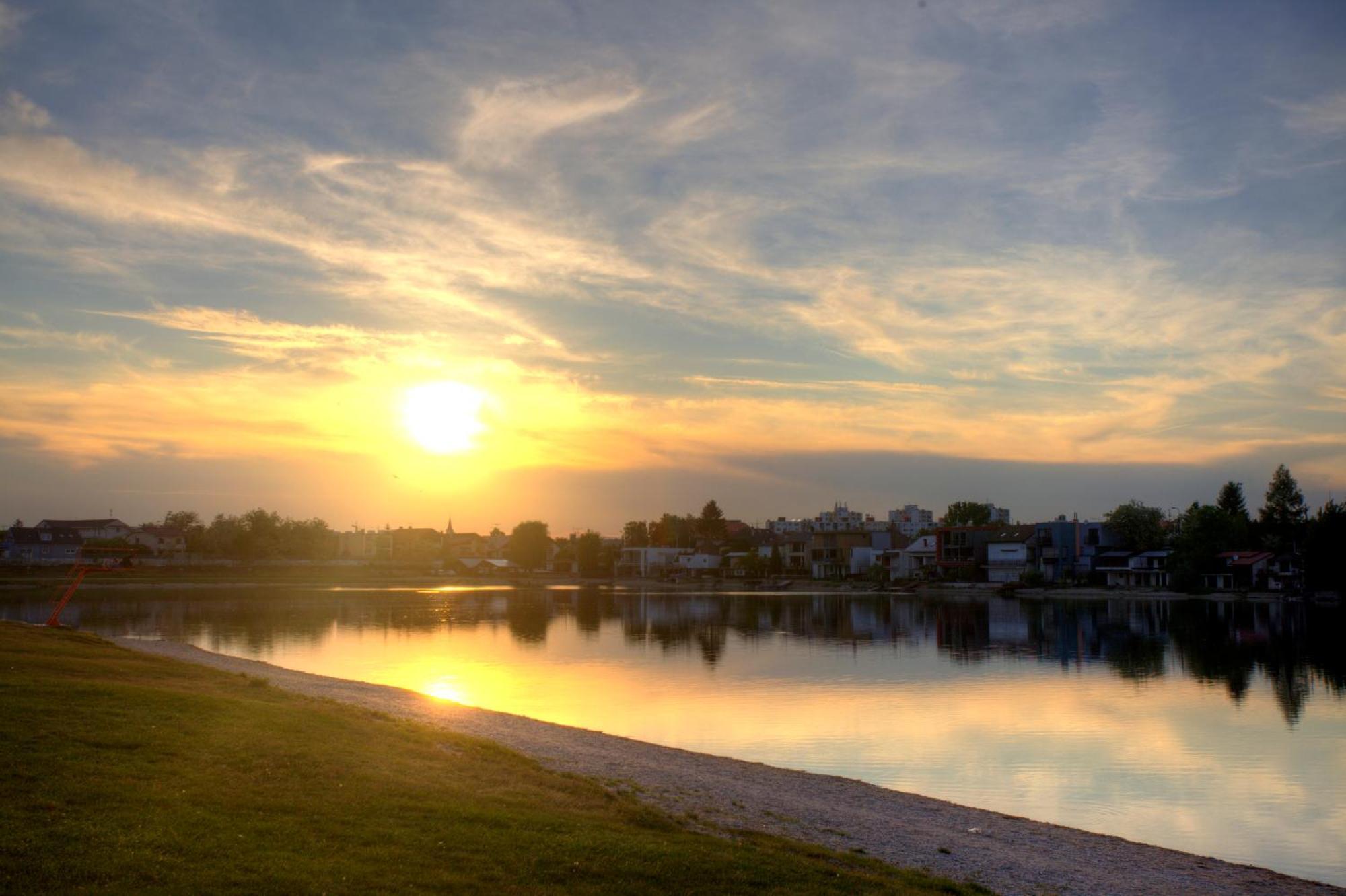 Sun Senec